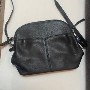cross shoulder black bag